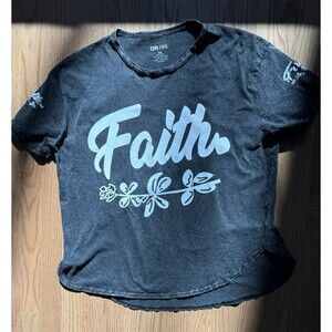 On Fire Faith T-shirt Women’s Plus Size 1X  Gray/Black Short Sleeve‎ 100% Cotton